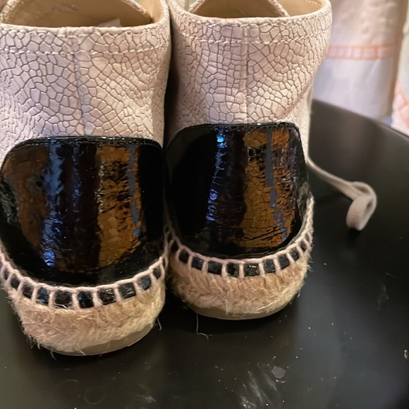 Really Chanel boots beige with brown not new original price $1200 size 37 - Picture 4 of 6